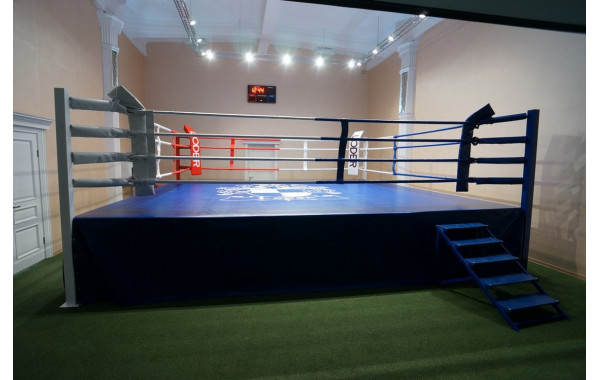 Ринг боксерский на помосте Atlet 5х5 м, высота 0,5 м, боевая зона 4х4 м IMP-A446 600_380