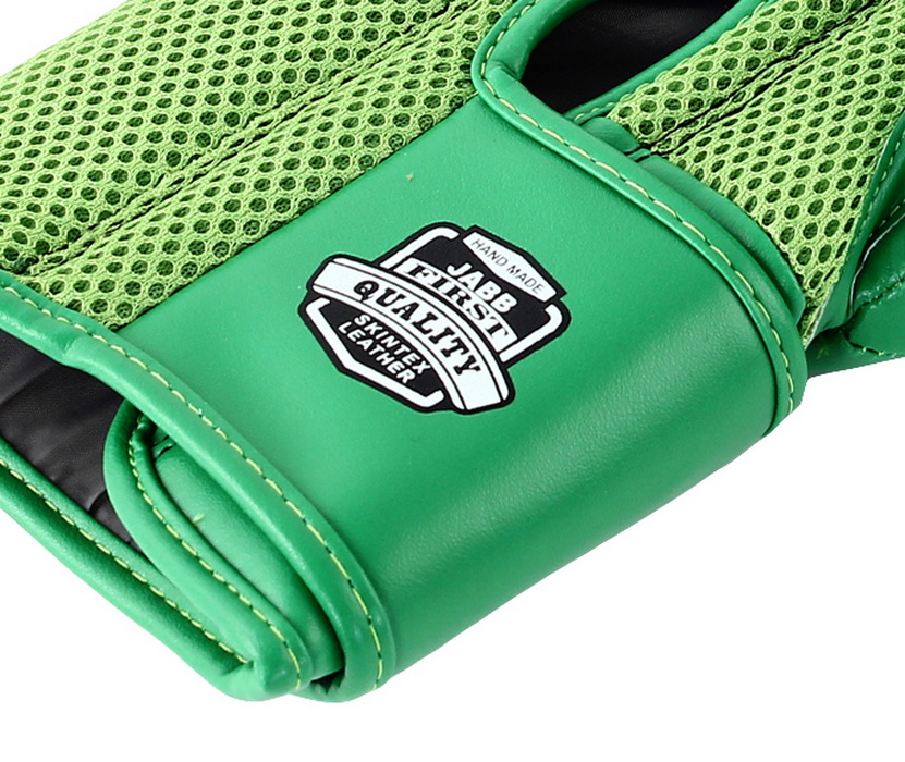 Боксерские перчатки Jabb JE-4056/Eu Air 56 зеленый 8oz 831_700