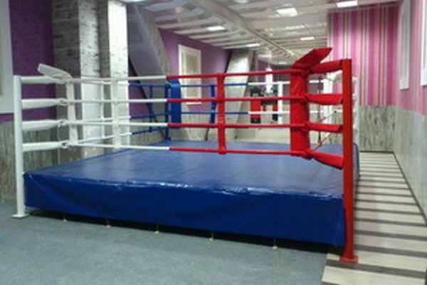 Ринг боксерский на помосте Atlet 5х5 м, высота 0,5 м, боевая зона 4х4 м IMP-A446 600_400