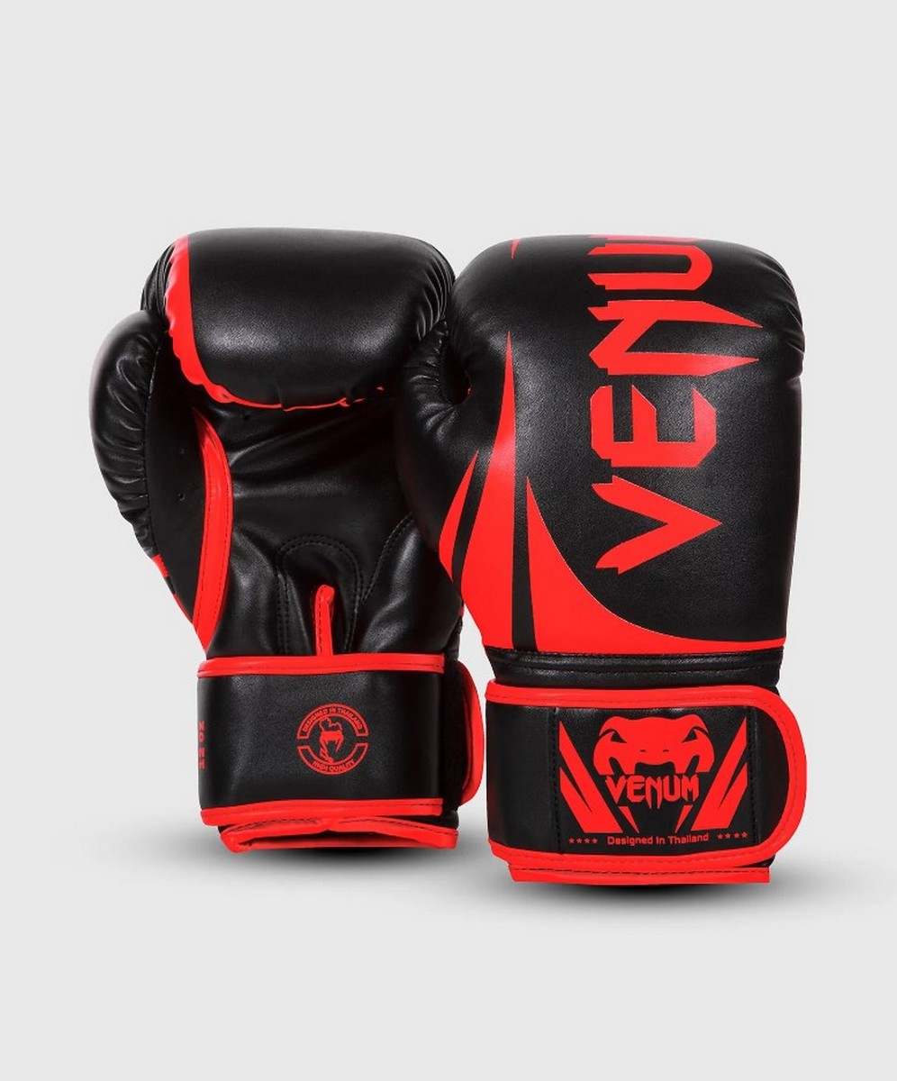 Перчатки Venum Challenger 2.0 Exclusive 0661-100-10oz черный\красный 996_1200