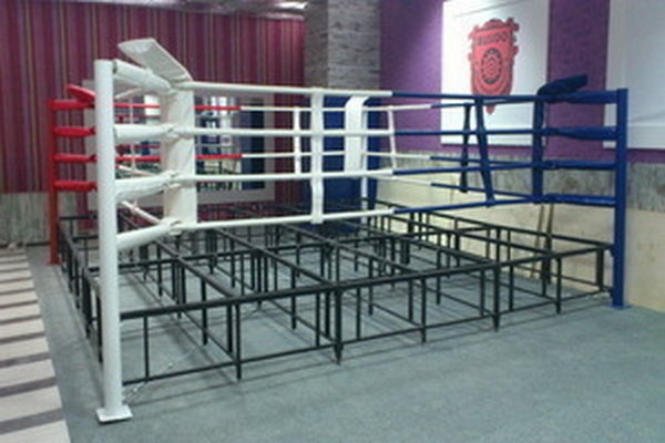 Ринг боксерский на помосте Atlet 7,5х7,5 м, высота 1 м, три лестницы, боевая зона 6х6 м IMP-A437 600_400
